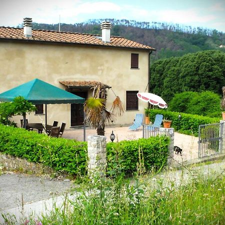 La Cheta Villa Monsagrati Bagian luar foto